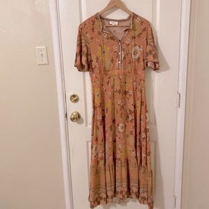 Midi length dress with floral print